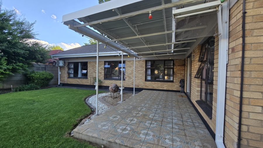 To Let 4 Bedroom Property for Rent in Jan Cillierspark Free State